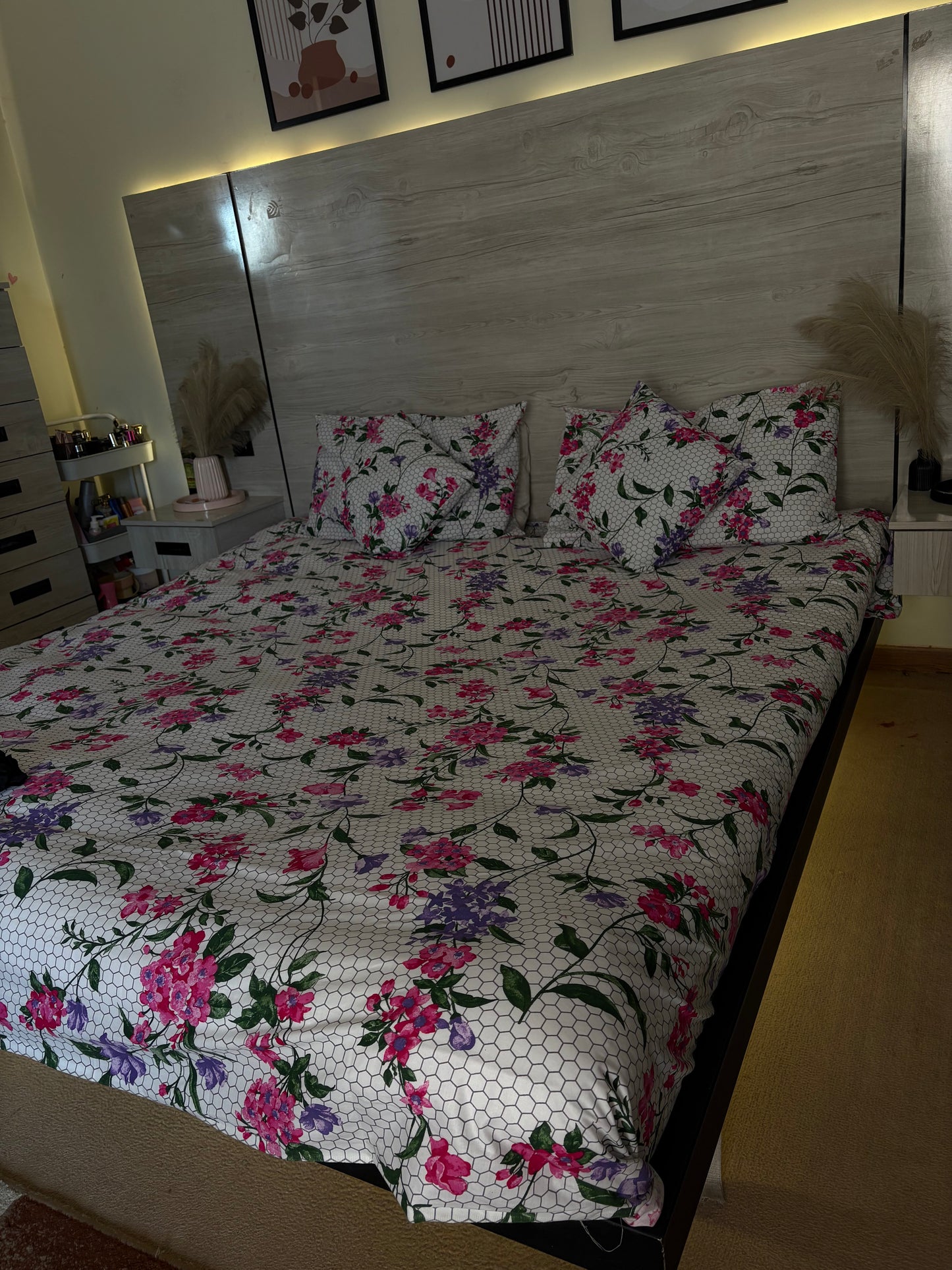 Cotton-Satin 5-Piece Bedsheet Set